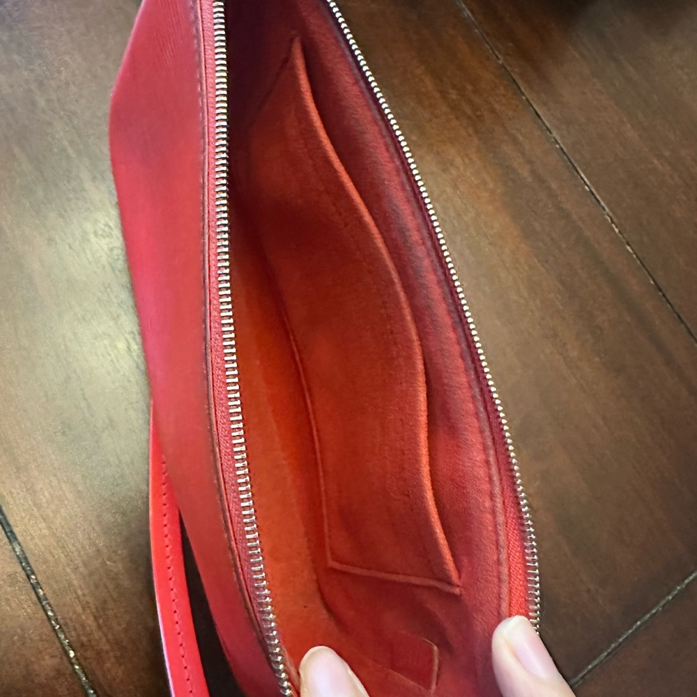 Louis Vuitton Red Epi Pochette Shoulder Bag - Picture 7 of 9